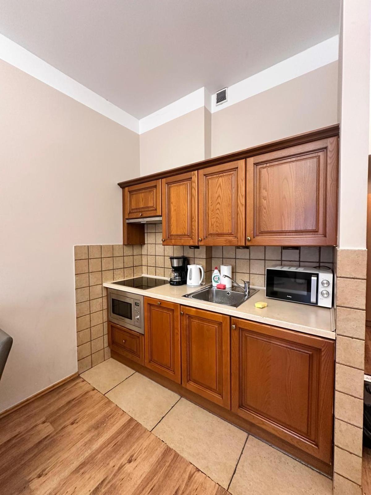 Mikolajska Apartments With Lift Краков Экстерьер фото